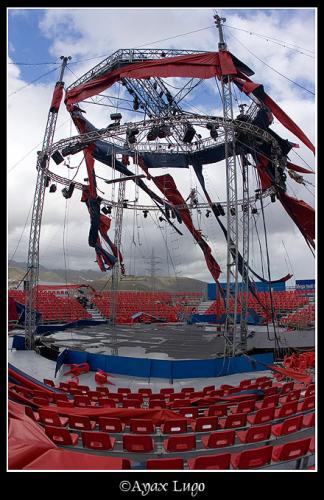Fotografia de Ayax - Galeria Fotografica: Tormenta tropical DELTA (El circo nacional chino) - Foto: 