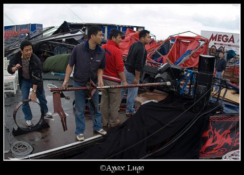 Fotografia de Ayax - Galeria Fotografica: Tormenta tropical DELTA (El circo nacional chino) - Foto: 
