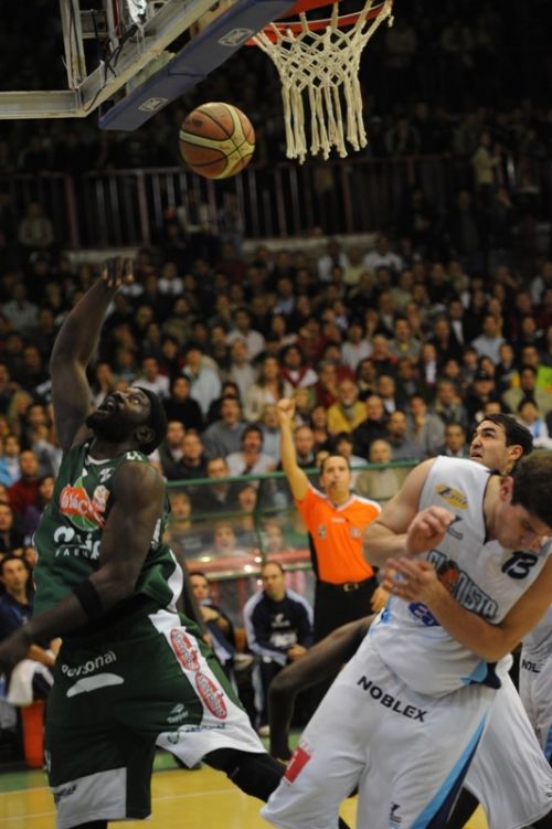 Fotografia de fotoway - Galeria Fotografica: Semifinales Liga Argentina de Basquetball - Foto: 