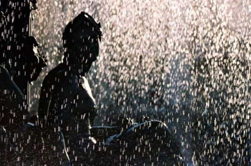 Fotografia de J. M. F. Coutinho - Galeria Fotografica: Filosografias - Foto: Lagrima