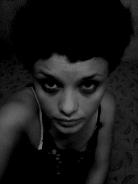 Fotografia de lolha benitez - Galeria Fotografica: ExPreSIonismo Fantastiko - Foto: ALONE