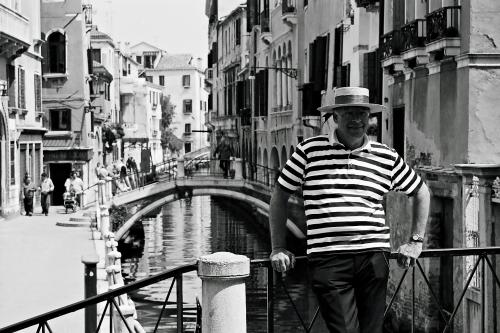 Fotografia de Jason Acero - Galeria Fotografica: Venecia B y N. - Foto: Gondolieri