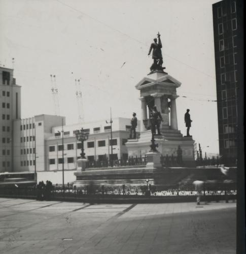 Fotografia de Fotografo Minutero - Galeria Fotografica: resurreccin - Foto: Monumento a Prat