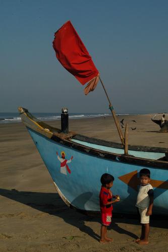 Fotografia de Llibert Teixid - Galeria Fotografica: Regin de Goa - India - Foto: Nios de pescadores