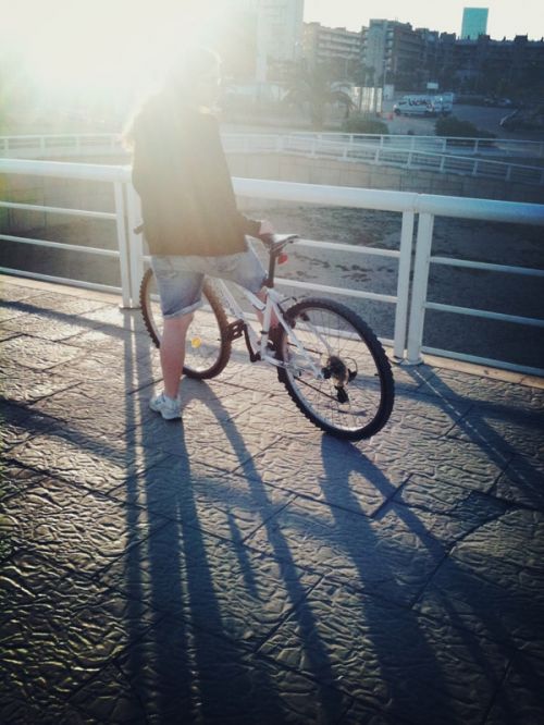Fotografia de Alfredo Lietor - Galeria Fotografica: Fotografa mvil - Foto: Ride my bike
