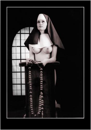 Fotografia de Pedro Madera - Galeria Fotografica: Desnudos - Foto: Esparando a Dios