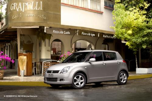 Fotografia de claroscuro - Galeria Fotografica: autos - Foto: swift plata