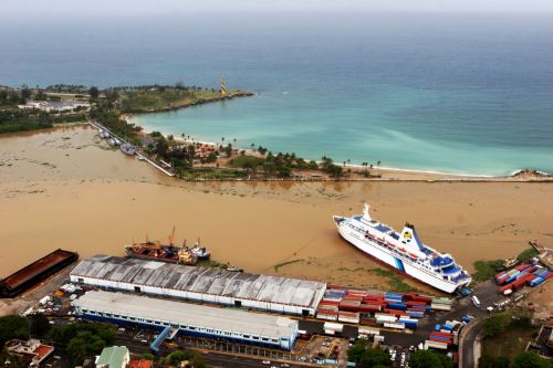 Fotografia de Pedro Guzmn - Galeria Fotografica: Paisaje rural, Finca arrocera - Foto: Puerto turistico de Santo Domingo