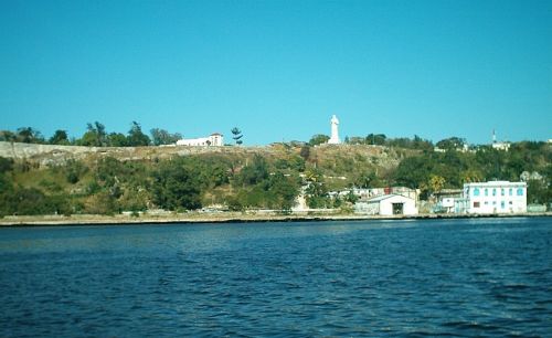 Fotografia de RCBaez - Galeria Fotografica: Habana a diestra pero sobre todo a siniestra - Foto: Cristo de la Habana, desde el malecon