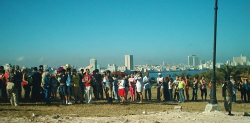 Fotografia de RCBaez - Galeria Fotografica: Habana a diestra pero sobre todo a siniestra - Foto: Filas interminabls