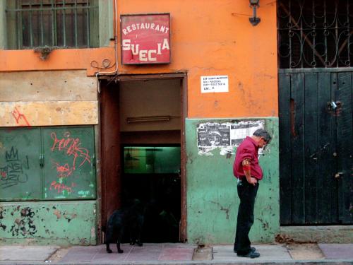 Fotografia de hanuman - Galeria Fotografica: valparaiso rincones - Foto: bar suecia