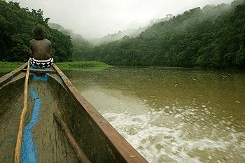 Fotografia de Emiliano Rodrguez Fotografa - Galeria Fotografica: Fotografas de viajes por Latinoamerica - Foto: Navegando el Rio Chagres