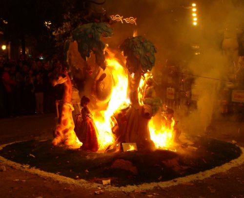 Fotografia de verd - Galeria Fotografica: fiestas fallas - Foto: fallas