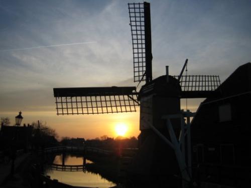 Fotografia de Campanilla - Galeria Fotografica: Trocitos de mundo... - Foto: Molinos de Amsterdam