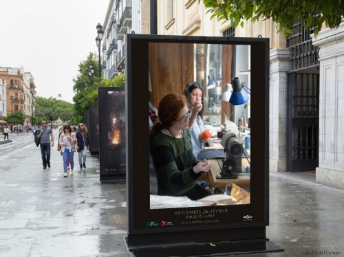 Fotografia de Claudio del Campo - Galeria Fotografica: Exposicion sobre artesanos de Sevilla - Foto: ANUSCAS FAMILY 