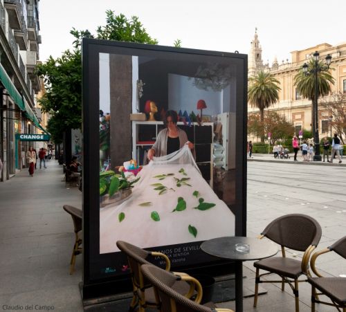 Fotografia de Claudio del Campo - Galeria Fotografica: Exposicion sobre artesanos de Sevilla - Foto: LA CASA SENTIDA