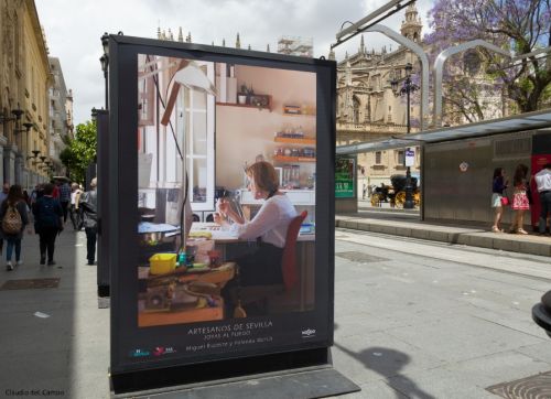Fotografia de Claudio del Campo - Galeria Fotografica: Exposicion sobre artesanos de Sevilla - Foto: JOYAS AL FUEGO