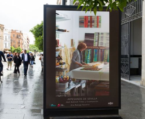 Fotografia de Claudio del Campo - Galeria Fotografica: Exposicion sobre artesanos de Sevilla - Foto: ANA RUESGA