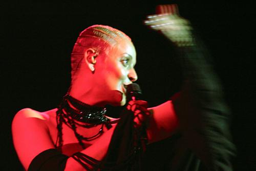 Fotografia de Sin Nombre - Galeria Fotografica: Conciertos Forum 2004 - Foto: Mariza - Grec