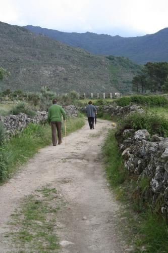 Fotografia de manuel martn - Galeria Fotografica: la infancia que perdura - Foto: casi al final del camino