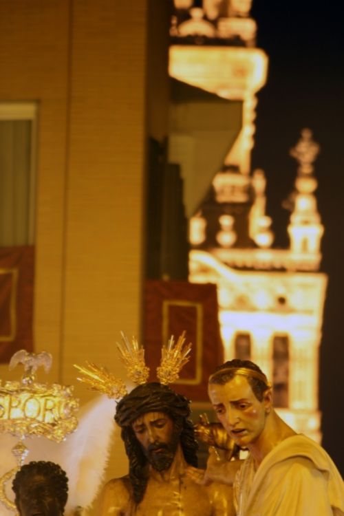Fotografia de fotololo - Galeria Fotografica: SEMANA SANTA SEVILLA 2009 - Foto: 