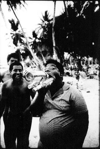 Fotografia de romo - Galeria Fotografica: viaje a ninguna parte - Foto: traga botellas