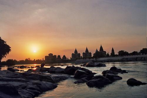 Fotografia de Uberblue - Galeria Fotografica: India - Foto: Atardecer en Orchha