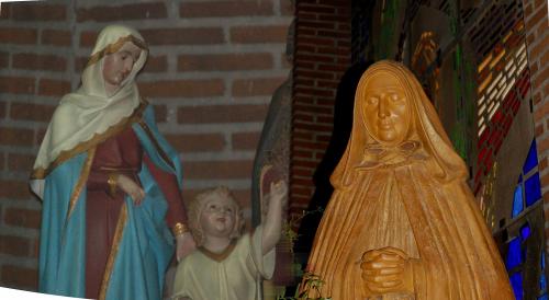 Fotografia de cotallo-nonocot - Galeria Fotografica: PLASENCIA FERIAS2007 - Foto: HERMANITAS DE LOS POBRES DE PLASENCIA...PANORAMICA