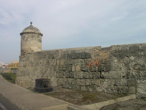 Fotografia de morganproductions - Galeria Fotografica: Simetricos y Asimetricos - Foto: Un fuerte