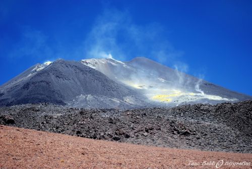 Fotografia de ARGENTINA FOTOGRAFICA - Galeria Fotografica: 6 AOS DE SAFARIS FOTOGRAFICOS - Foto: Erupcion