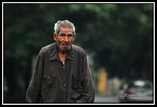 Fotografia de Federico Hasbn Photography - Galeria Fotografica: Dolor Urbano Busquemos una solucin - Foto: 