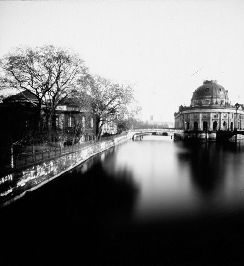 Fotografia de FOTOLATERAS - Galeria Fotografica: BERLIN. CIUDADES ENLATADAS - Foto: isla de los museos