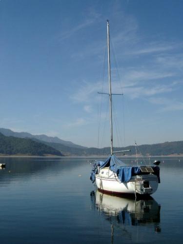 Fotografia de adso - Galeria Fotografica: Algunos viajes - Foto: Barco - Valle de Bravo, Estado de Mxico