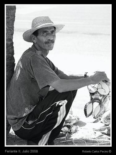 Fotografia de Roberto Carlos Pecino - Galeria Fotografica: Gente - Foto: Feriante II