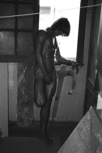 Fotografia de viablondes - Galeria Fotografica: desnudos - Foto: edificio abandonado