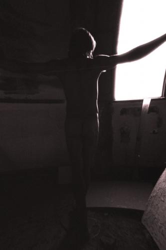 Fotografia de viablondes - Galeria Fotografica: desnudos - Foto: edificio abandonado