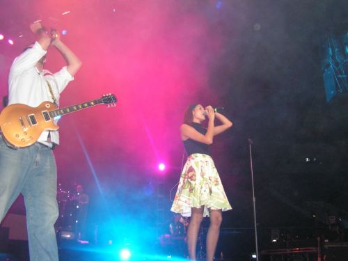 Fotografia de Luz y Sombra - Galeria Fotografica: Concierto La Quinta Estacin - Foto: 