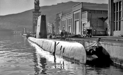 Fotografia de J. A. Carmona - Galeria Fotografica: Armada espaola 1972/73 - Foto: Cosme Garca