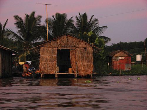 Fotografia de no - Galeria Fotografica: KliK - Foto: Palafito								