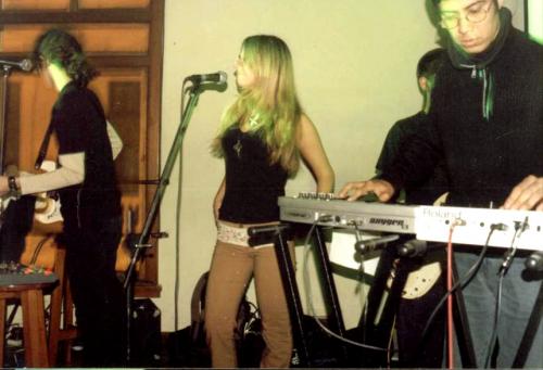 Fotografia de Hugo Velarde - Galeria Fotografica: Conciertos - Foto: Viajeros2