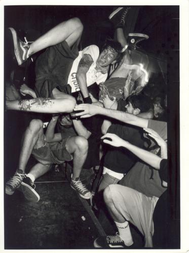 Fotografia de picsandpits - Galeria Fotografica: Barcelona Hardcore - Foto: Stage Dive