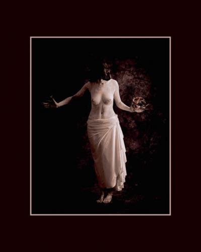 Fotografia de J. Armando G�mez Aguilar-DIGICOLOR - Galeria Fotografica: mujeres - Foto: el mundo agoniza