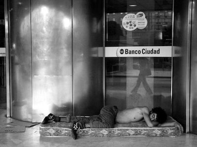 Fotografia de Guillermo Castillo Ramrez - Galeria Fotografica: Buenos Aires, crnicas urbanas de la otra ciudad. Msica subterrnea y habitantes de la calle.    - Foto: 