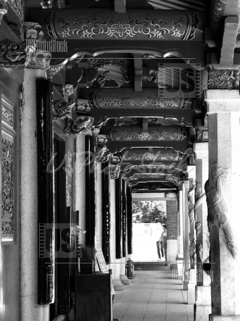 Fotografia de Phoenix Pictures - Galeria Fotografica: Viviendo China - Foto: At the temple