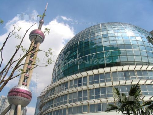 Fotografia de Phoenix Pictures - Galeria Fotografica: Paisajes de Asia - Foto: Pearl Tower and convention center; Shanghai, China