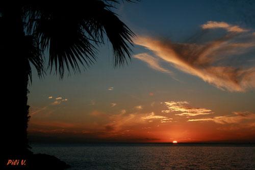 Fotografia de Pili - Galeria Fotografica: Atardeceres - Foto: Atardecer desde la playa