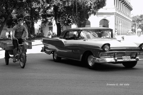 Fotografia de Ernesto Gomez del Valle - Galeria Fotografica: Cuba, Pretrito Imperfecto - Foto: 