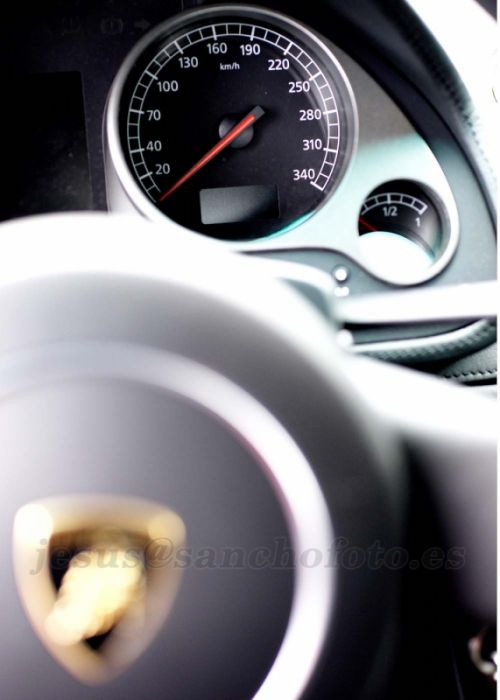 Fotografia de Sanchofoto S.C. - Galeria Fotografica: Producto 2011 - Foto: Coches de lujo 2