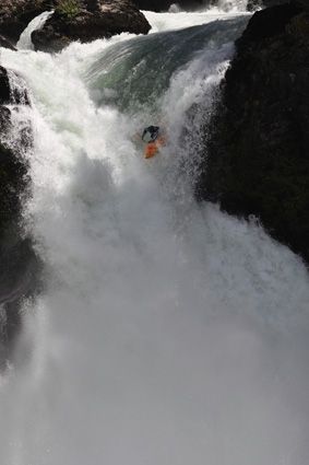 Fotografia de buenaventura mariano - Galeria Fotografica: KAYAK DE AGUAS BLANCAS - Foto: 