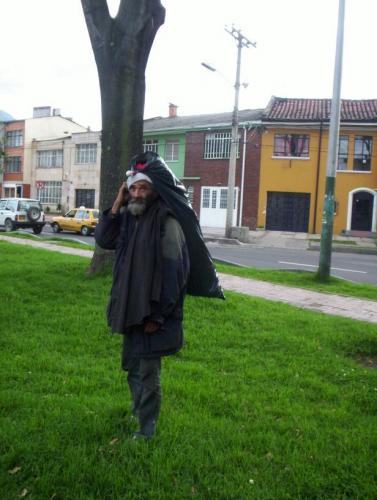 Fotografia de Sin Nombre - Galeria Fotografica: BONNI-M - Foto: LA POBREZA TIRADA EN LA CALLE